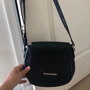 Black michael kors purse